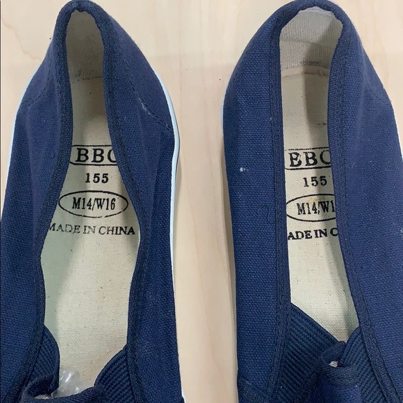 Bob Barker Canvas Sneaker 